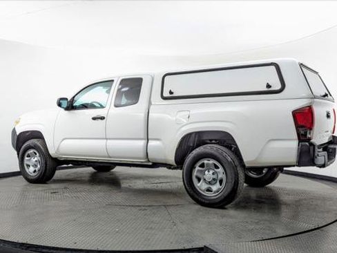 Used 2019 Toyota Tacoma SR image 6