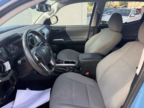 Used 2019 Toyota Tacoma SR5 RWD image 9