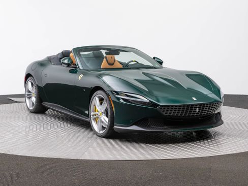 Used 2025 Ferrari Roma Spider RWD image 11