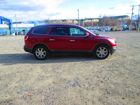 Used 2009 Buick Enclave CXL w/ Entertainment Package #4 image 3