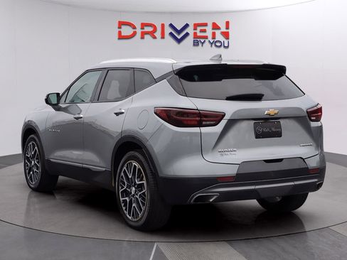 Used 2023 Chevrolet Blazer Premier image 4