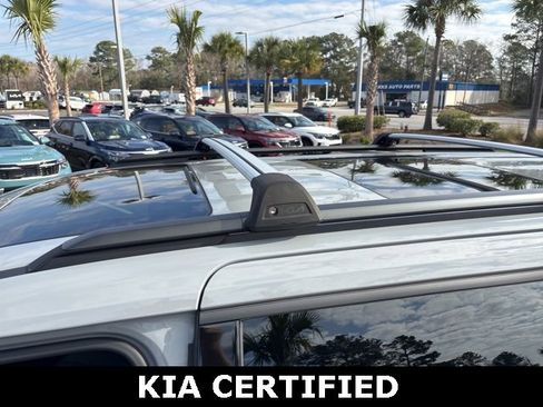 Certified 2025 Kia Carnival SX Prestige image 11