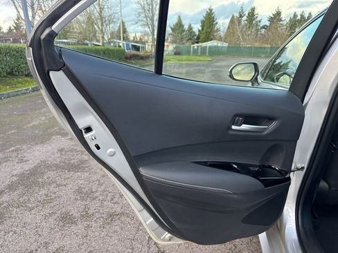 Used 2022 Toyota Corolla XSE image 19