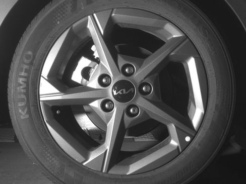 Used 2025 Kia K4 LXS image 15