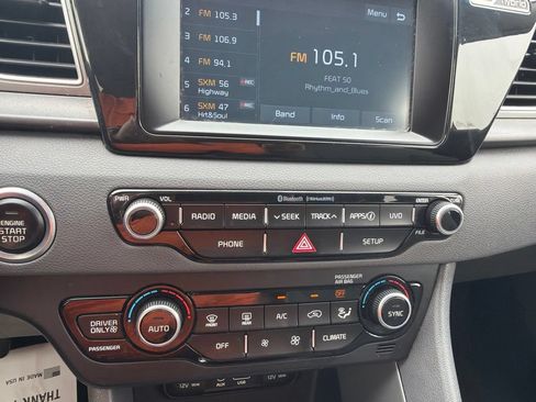 Used 2019 Kia Niro LX FWD image 26