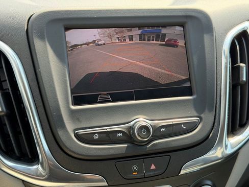 Used 2024 Chevrolet Equinox LS w/ LS Convenience Package image 14