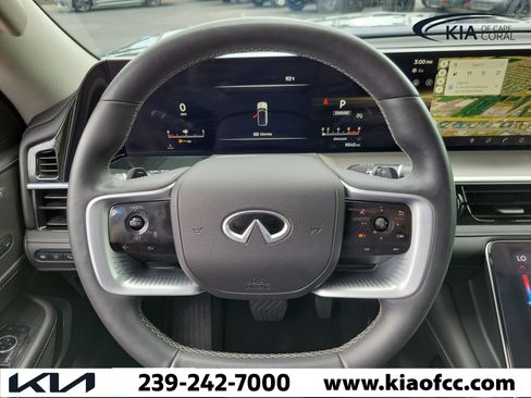 Used 2025 INFINITI QX80 Luxe RWD image 17
