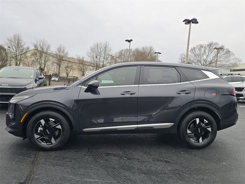 New 2026 Kia Sportage LX image 6