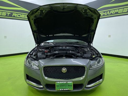 Used 2017 Jaguar XF Prestige image 4