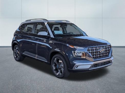 New 2026 Hyundai Venue SEL FWD image 7