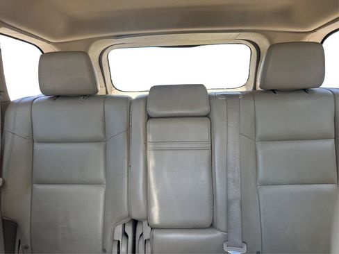 Used 2019 Jeep Grand Cherokee Limited AWD/4WD image 12