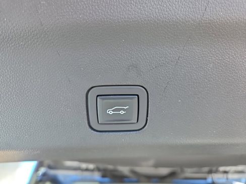 Used 2023 Chevrolet Tahoe High Country w/ Premium Package 2 image 9