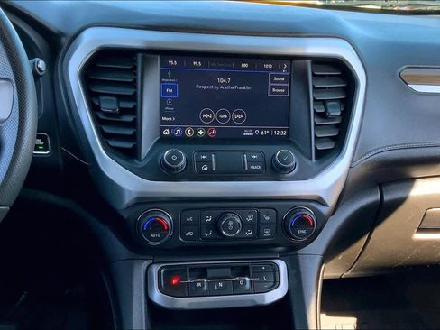 Certified 2023 GMC Acadia SLE w/ Driver Convenience Package image 6