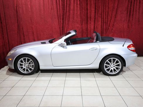 Used 2006 Mercedes-Benz SLK 350 image 5