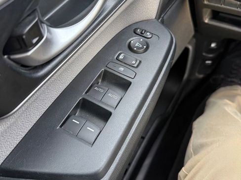 Used 2018 Honda CR-V EX image 23