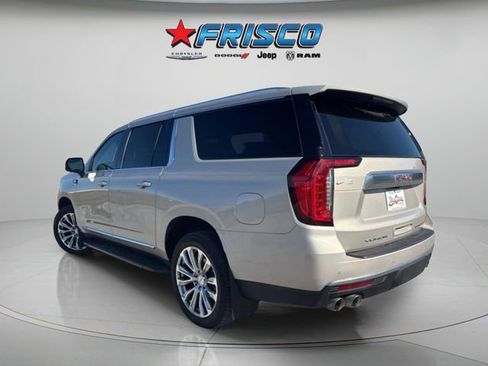 Used 2023 GMC Yukon XL Denali AWD/4WD image 5