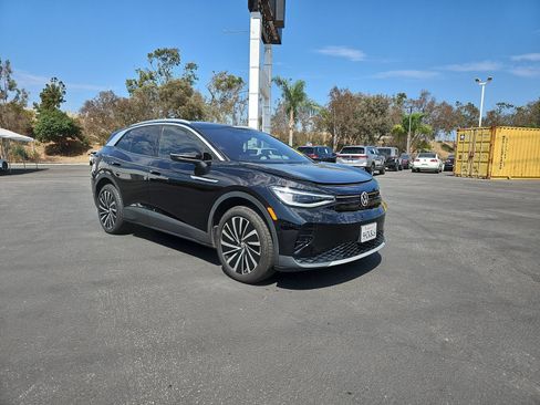 Used 2023 Volkswagen ID.4 Pro S Plus AWD/4WD image 3
