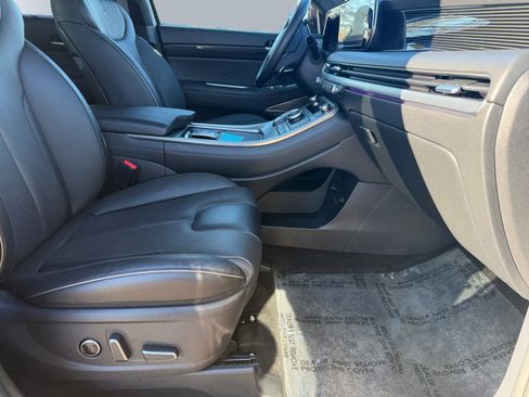 Used 2023 Hyundai Palisade Calligraphy image 20