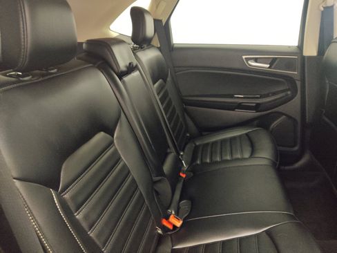 Used 2020 Ford Edge SEL w/ Convenience Package FWD image 19