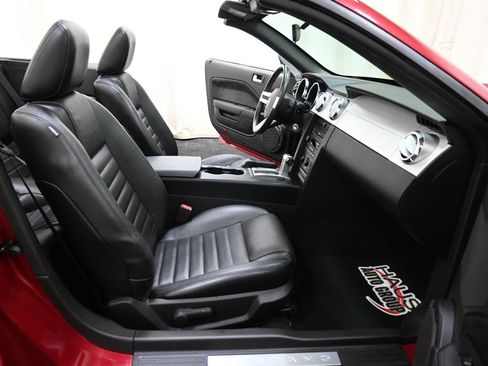 Used 2007 Ford Mustang GT Premium image 9