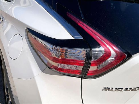 Used 2015 Nissan Murano S image 27