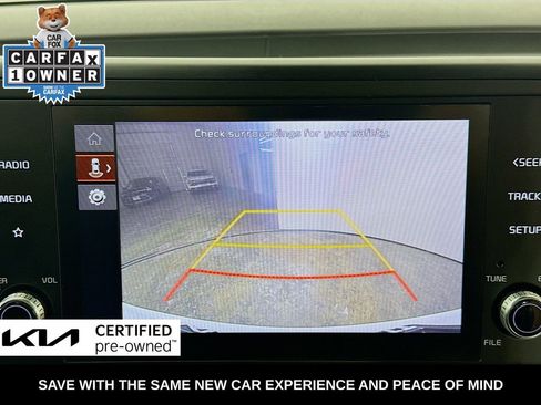 Used 2024 Kia Carnival LX FWD image 15