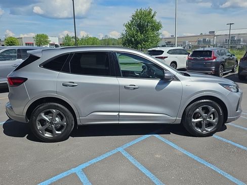 Used 2023 Ford Escape ST-Line Select w/ Tech Pack #1 AWD/4WD image 11