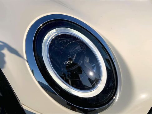 Used 2023 MINI Cooper S w/ Signature Upholstery Package FWD image 28