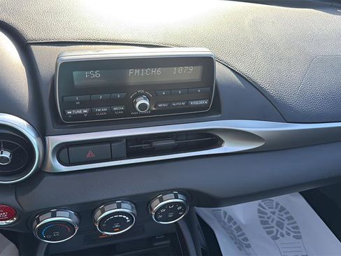 Used 2018 FIAT 124 Spider Classica image 20