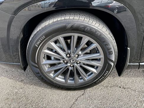 Used 2024 Lexus TX 350 AWD image 11