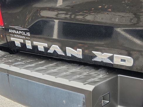 Used 2017 Nissan Titan S image 30