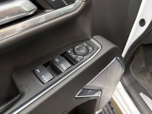 Used 2024 Chevrolet Silverado 2500 High Country w/ Technology Package image 38