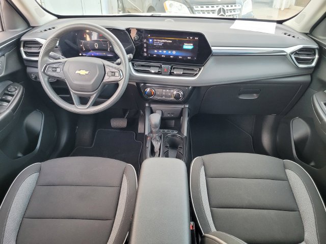 Used 2024 Chevrolet TrailBlazer LT FWD image 16