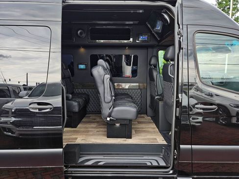 New 2024 Mercedes-Benz Sprinter 3500 image 33