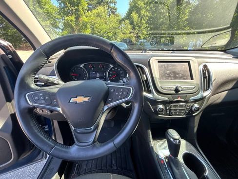 Used 2020 Chevrolet Equinox LT FWD image 11