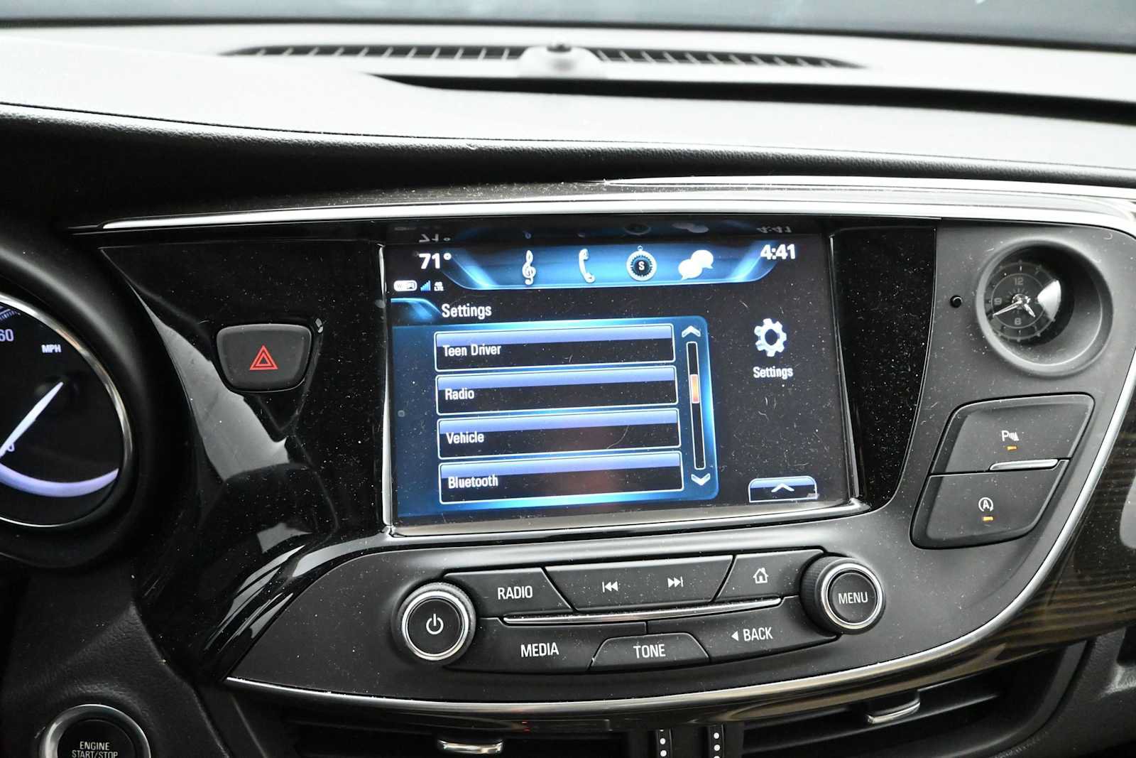 Used 2020 Buick Envision Preferred FWD image 24