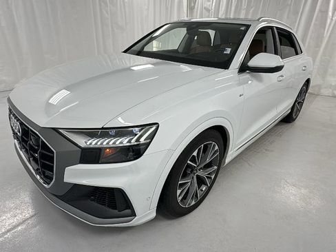 Used 2023 Audi Q8 Prestige image 7