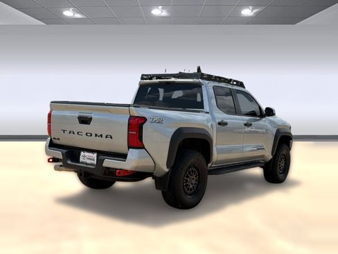 Used 2024 Toyota Tacoma TRD Off-Road AWD/4WD image 9