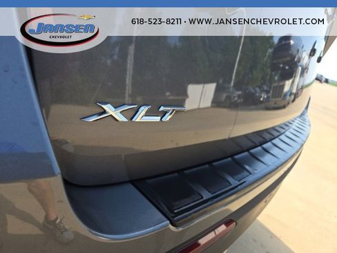 Used 2024 Ford Explorer XLT w/ Equipment Group 202A image 9