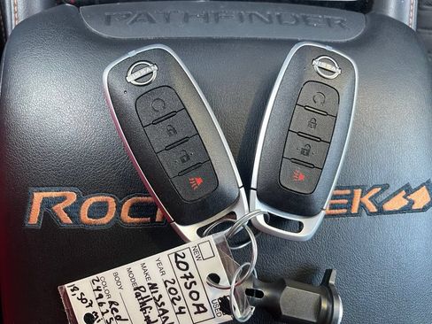 Used 2024 Nissan Pathfinder Rock Creek AWD/4WD image 19