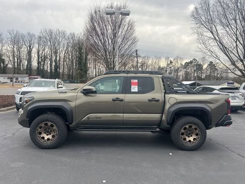 New 2025 Toyota Tacoma 4x4 Double Cab Hybrid image 10