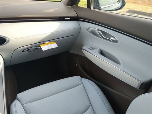 New 2026 Genesis GV70 2.5T Advanced image 15