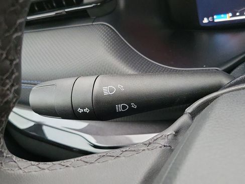 New 2026 Jeep Compass Limited w/ Sun, Sound & Navigation Group image 15