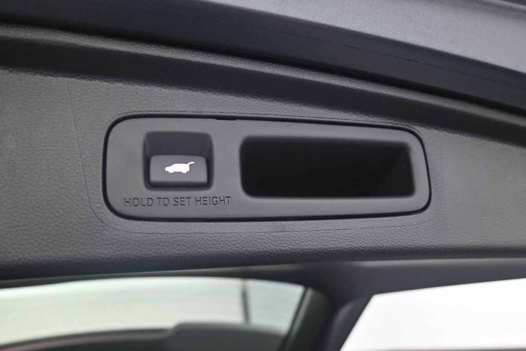 Certified 2025 Honda CR-V Sport-L image 17