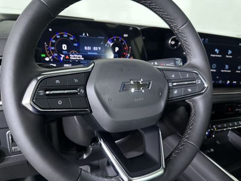 New 2026 Chevrolet Suburban Z71 AWD/4WD image 11