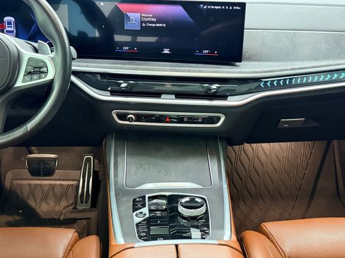 Used 2023 BMW X7 xDrive40i w/ Executive Package AWD/4WD image 27