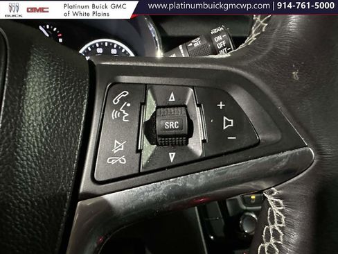 Used 2022 Buick Encore Preferred image 28