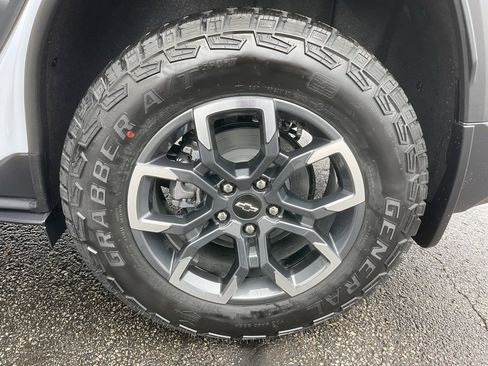 New 2026 Chevrolet Equinox ACTIV image 34