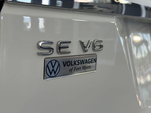 Used 2021 Volkswagen Atlas SE w/ Panoramic Sunroof Package FWD image 35