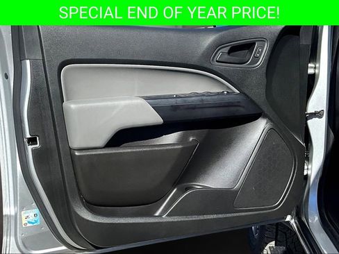 Used 2019 Chevrolet Colorado W/T w/ Custom Special Edition image 19